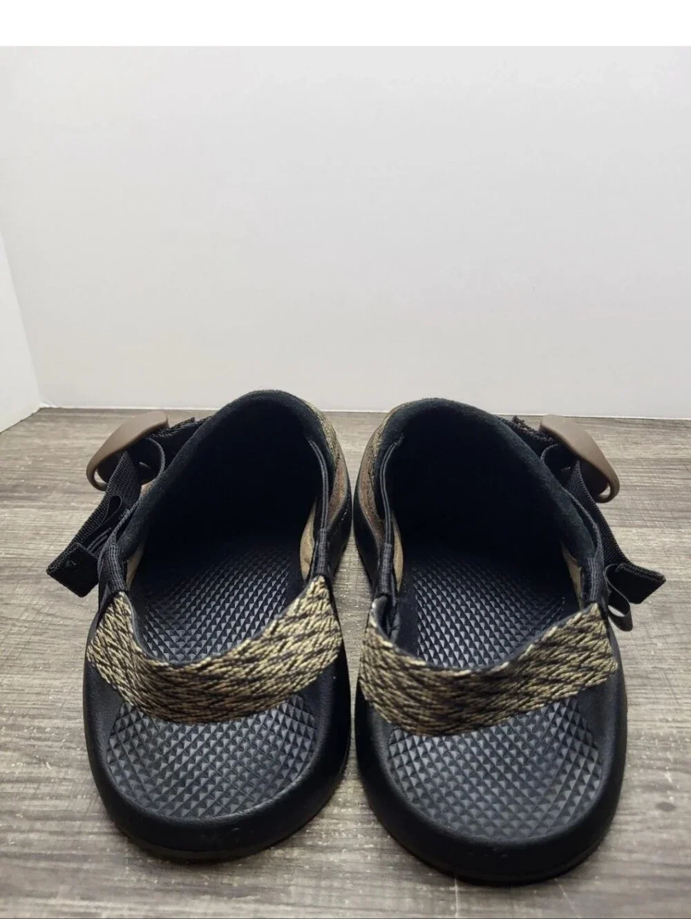 Chaco Canyon Woven Clogs  Men's Size 9 Brown Black Shoes